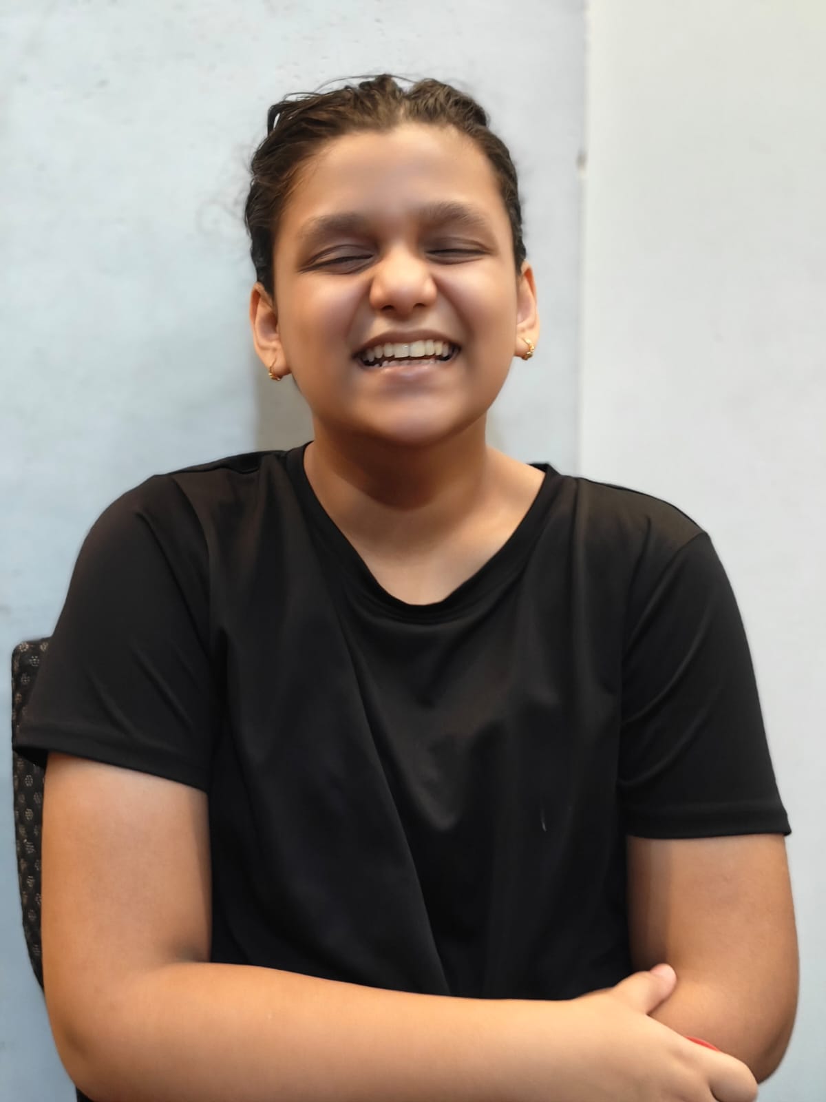 Gallery Ishi Garg in her element — crafting soulful melodies and powerful guitar vibes. 🎸✨ #Guitarist #IshiGarg #LiveMusic #MusicianLife #AcousticVibes.