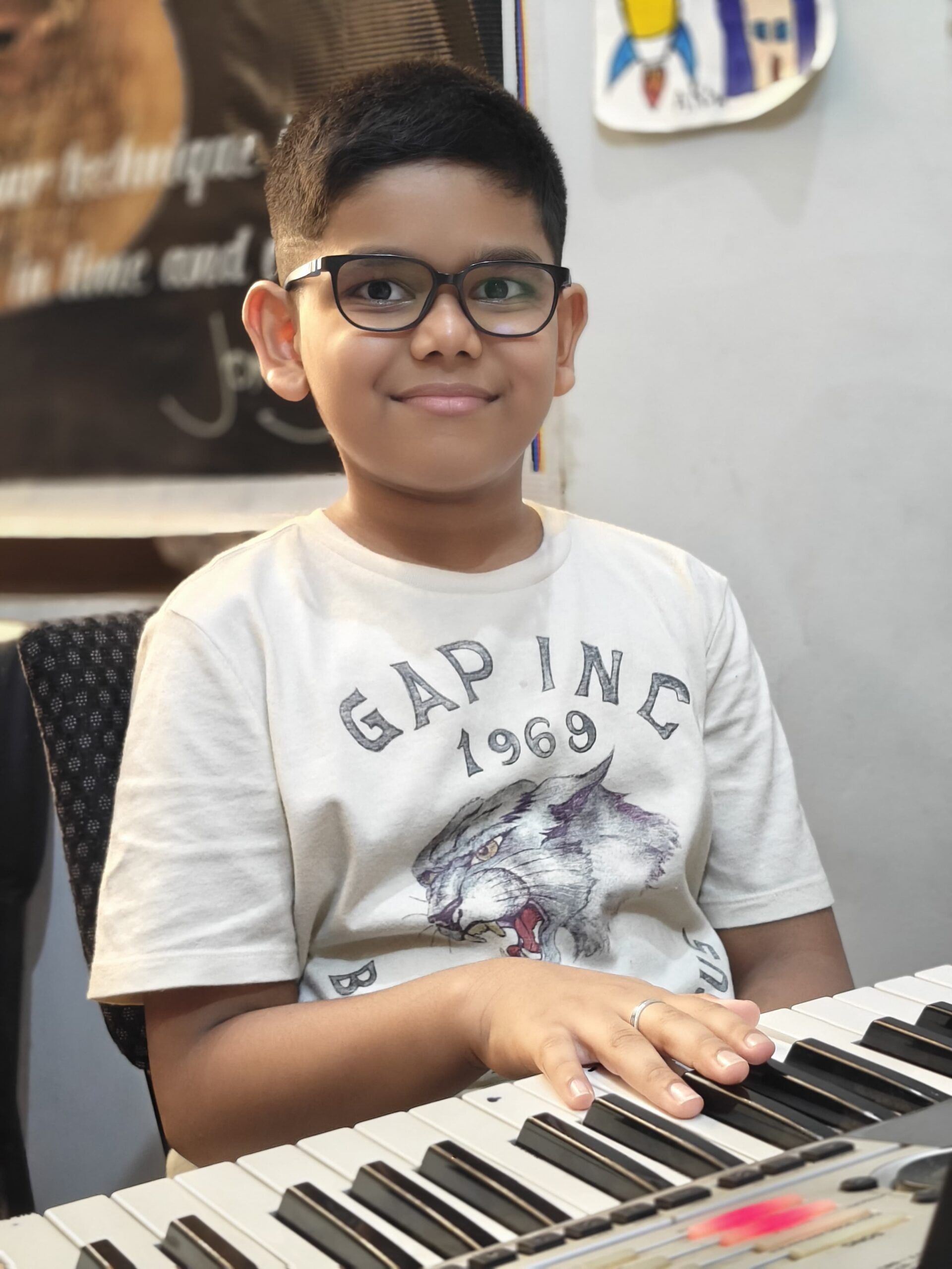 Gallery Anwit delivering soulful, high-precision keyboard melodies with rhythm, skill, and artistic expression.